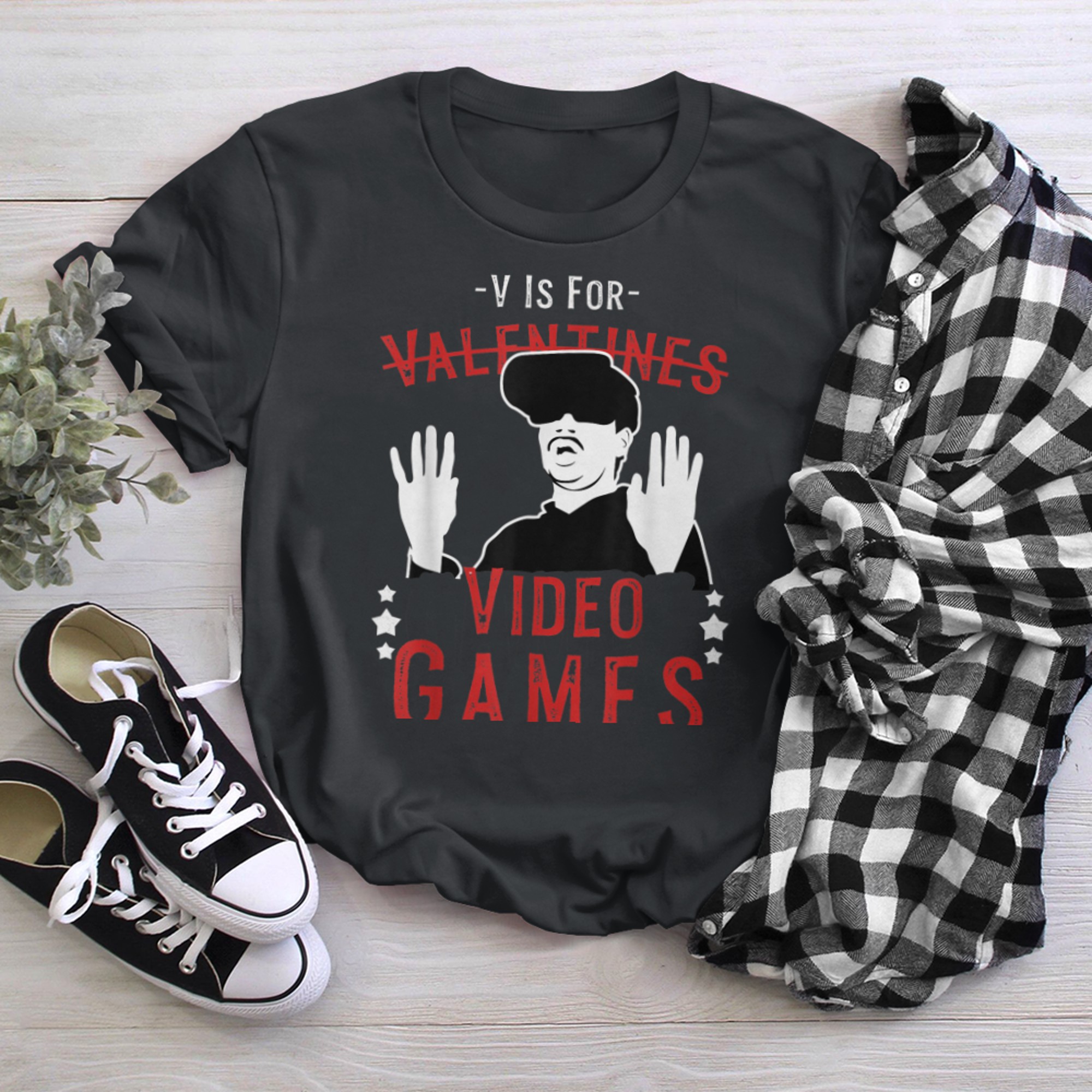 V Is For Video Games Funny Valentines Day Gamer Boy Men (90) t-shirt black