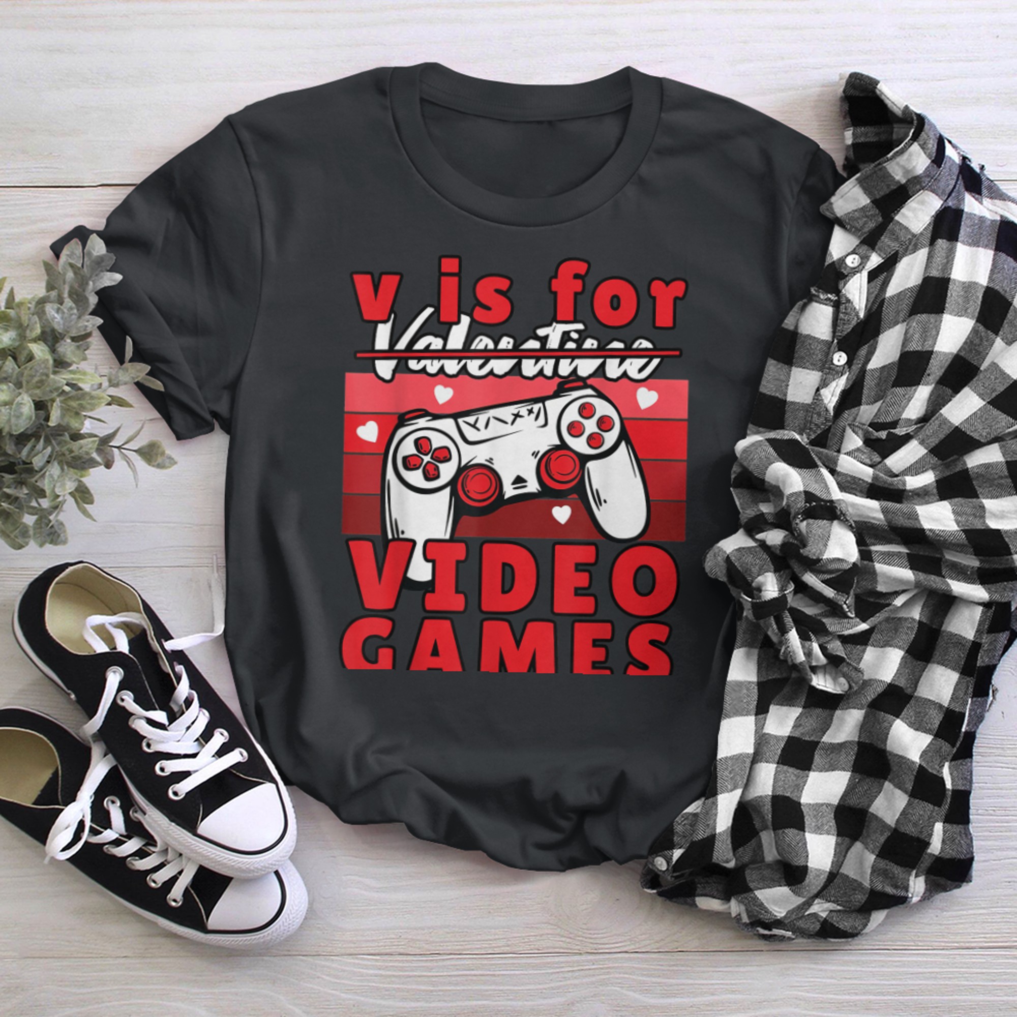 V Is For Video Games Funny Valentines Day Gamer Boy Men Kids (2) t-shirt black