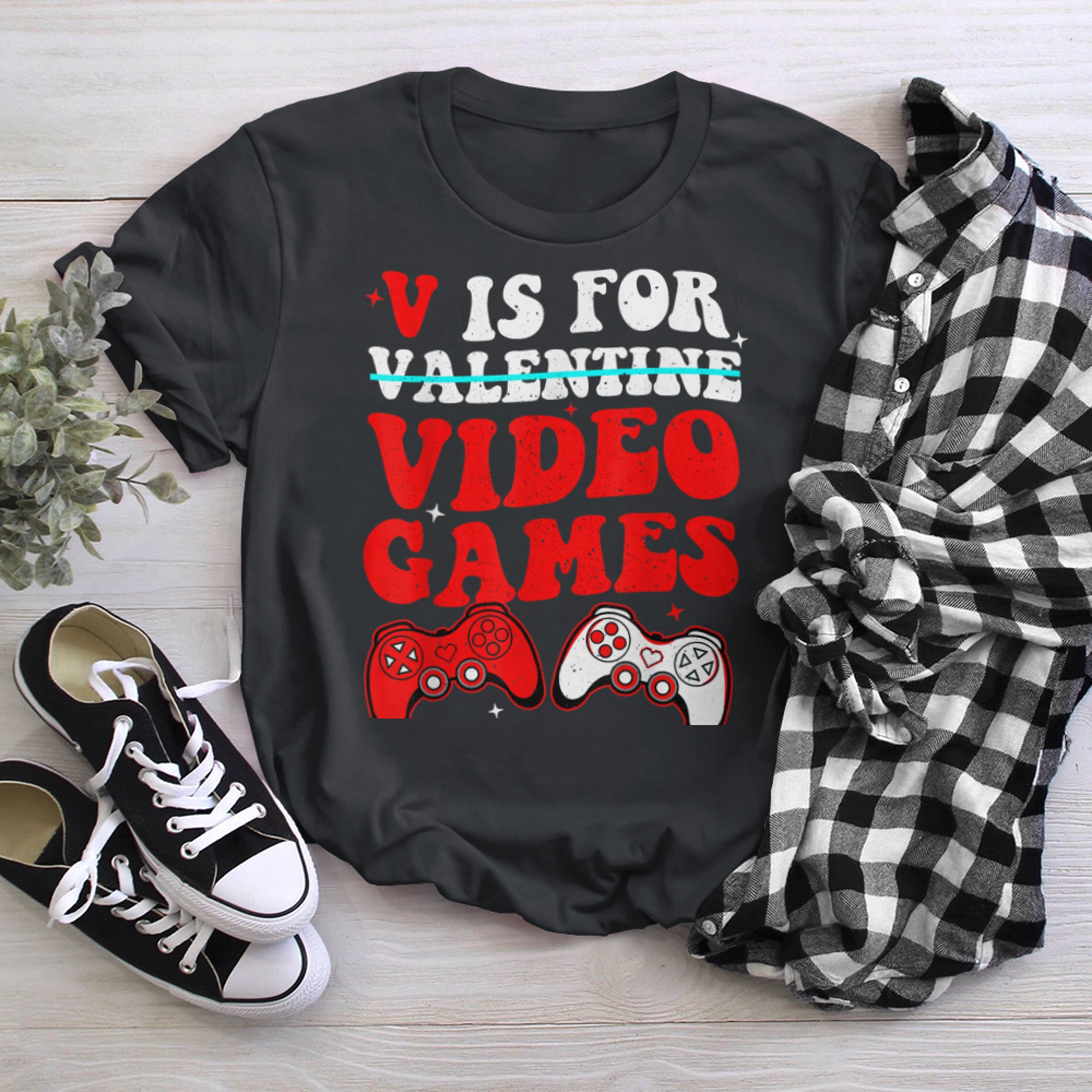 V Is For Video Games Funny Valentines Day Gamer Men Boys (2) t-shirt black