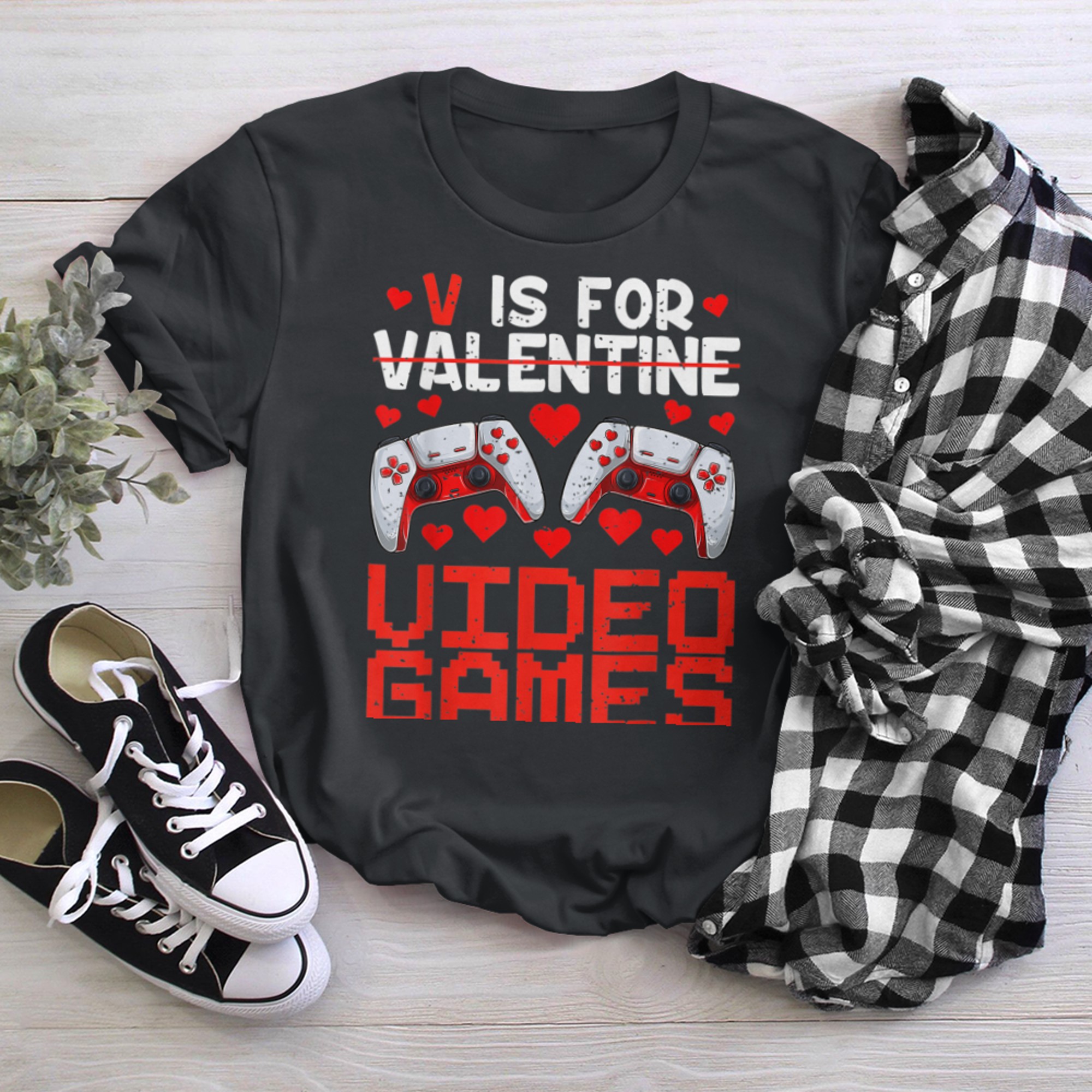 V Is For Video Games Valentines Day Gamer Boy Men (2) t-shirt black