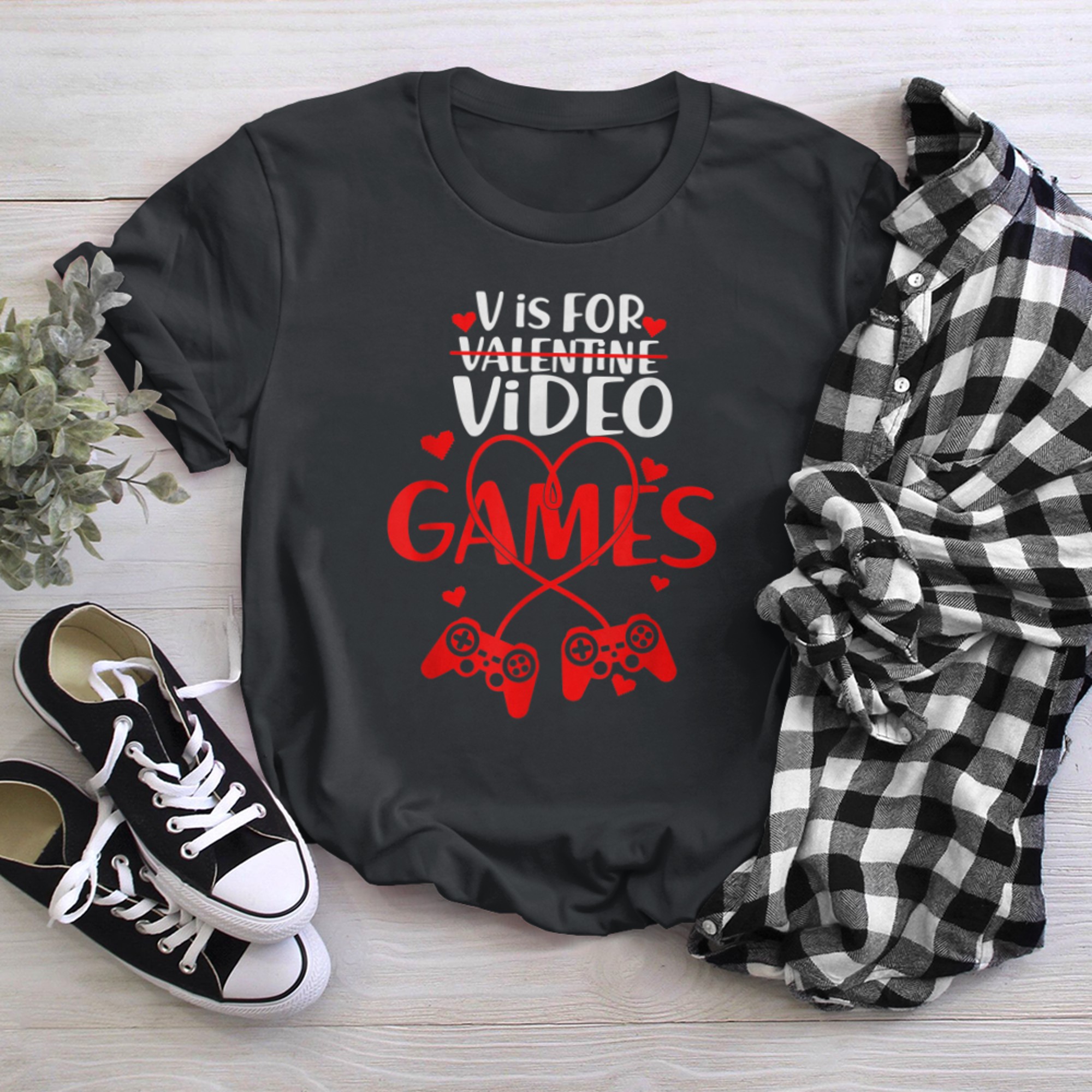 V is for Video Games Valentines Day Gamer Boys Gaming Vday (1) t-shirt black