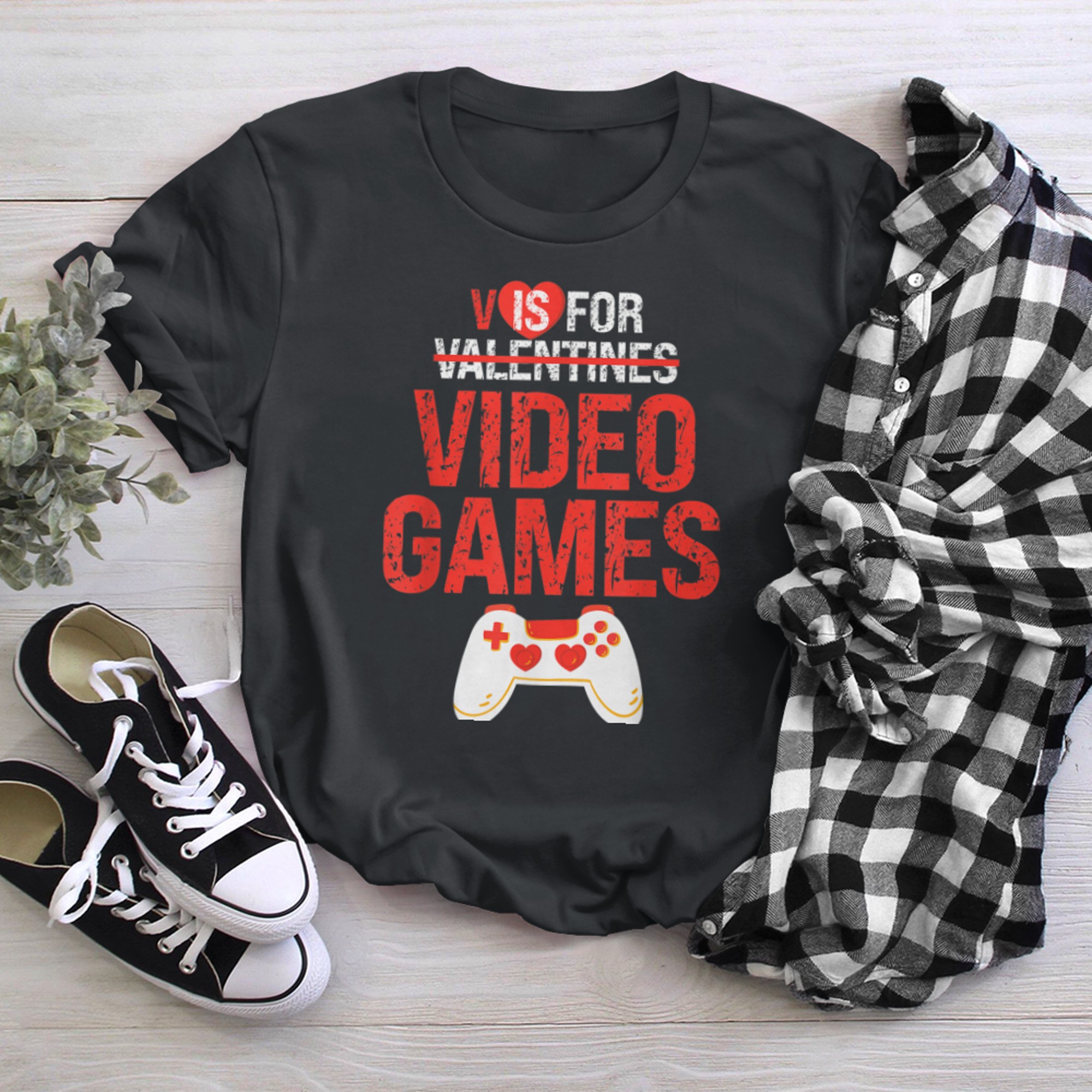 V is for Video Games Valentines Day Gamer Men Boys Girls t-shirt black