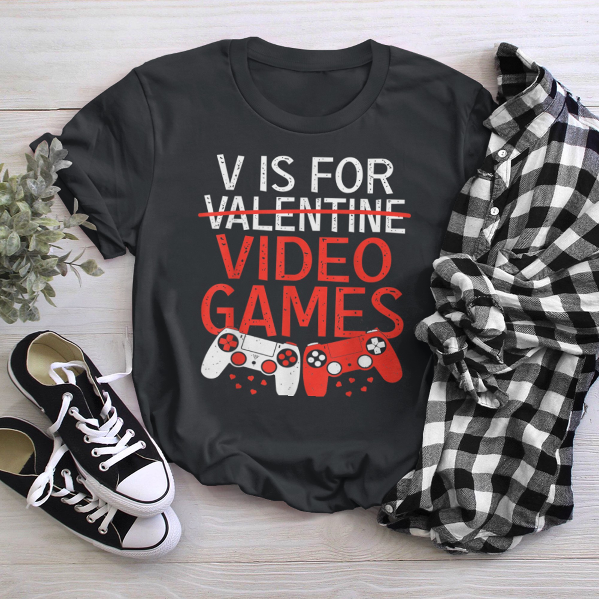 V is for Video Games Valentines Day Gamer Men Boyss (2) t-shirt black