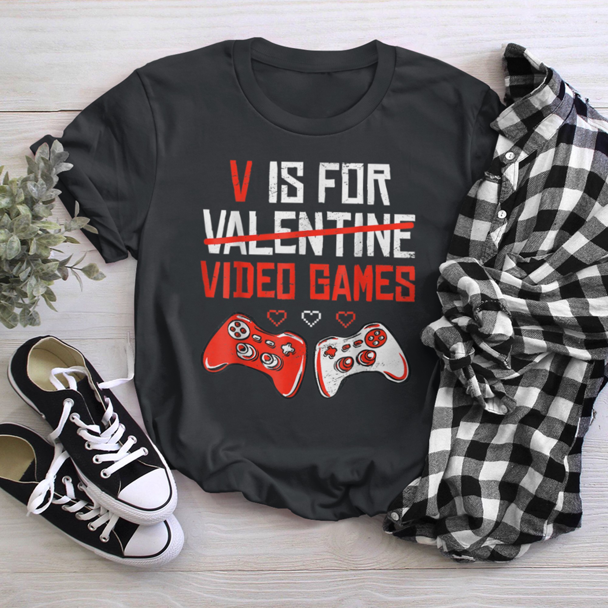 V is for Video Games Valentines Day Gaming Loverss (2) t-shirt black