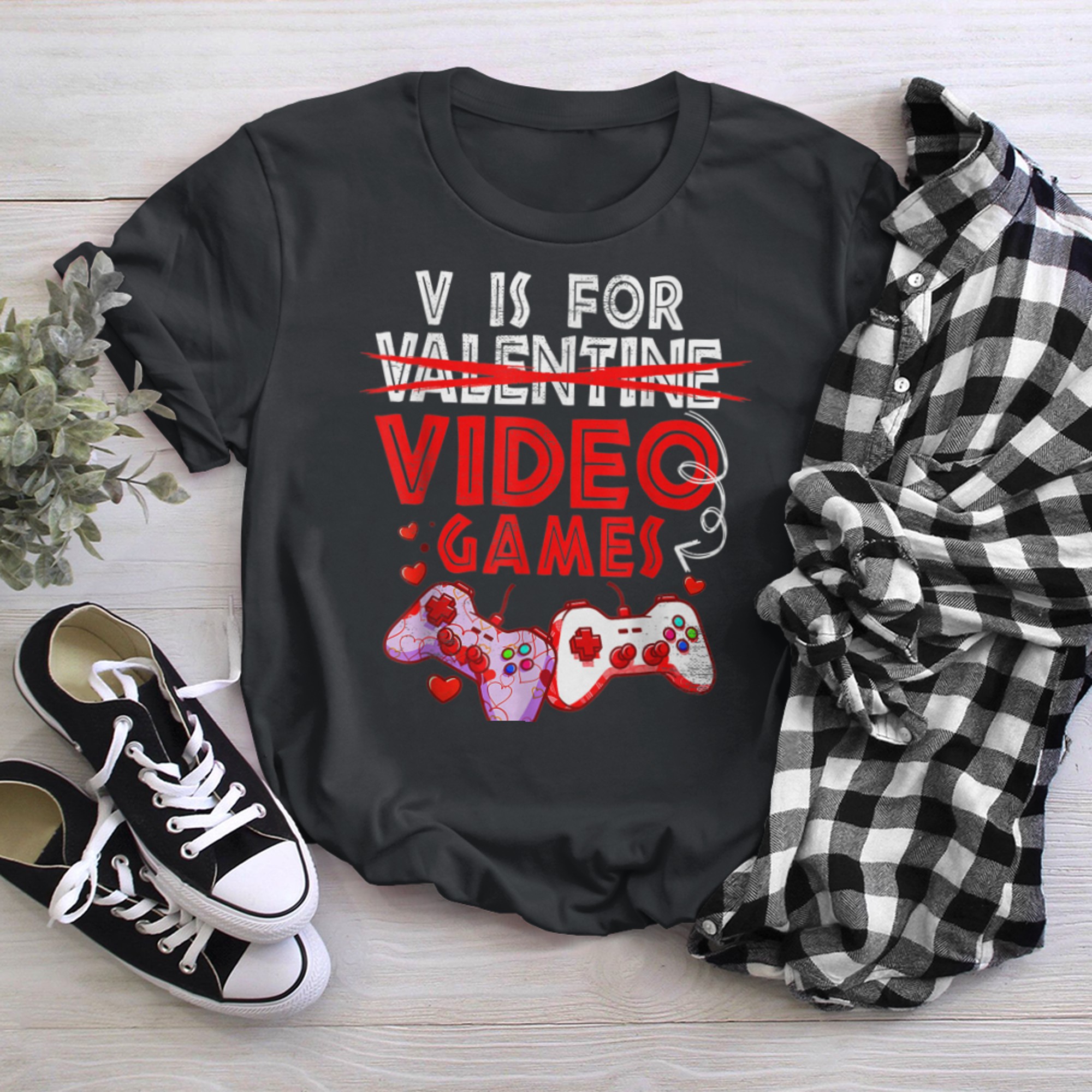 V is for Video Games Valentines Day Gaming Loverss (3) t-shirt black