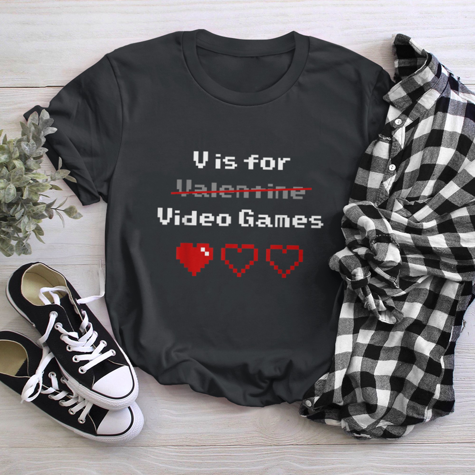 V Is For Video Games Valentines Day Hearts Couple Gamer t-shirt black