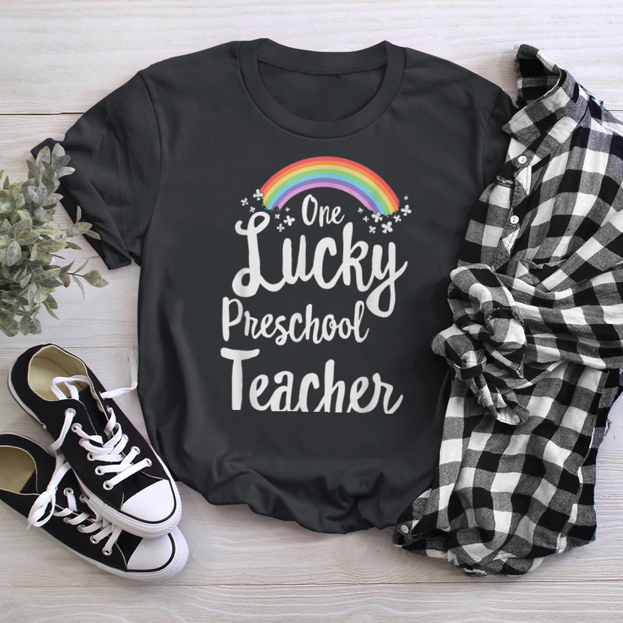 Cute St Patricks Day One Lucky Preschool Teacher Green t-shirt black