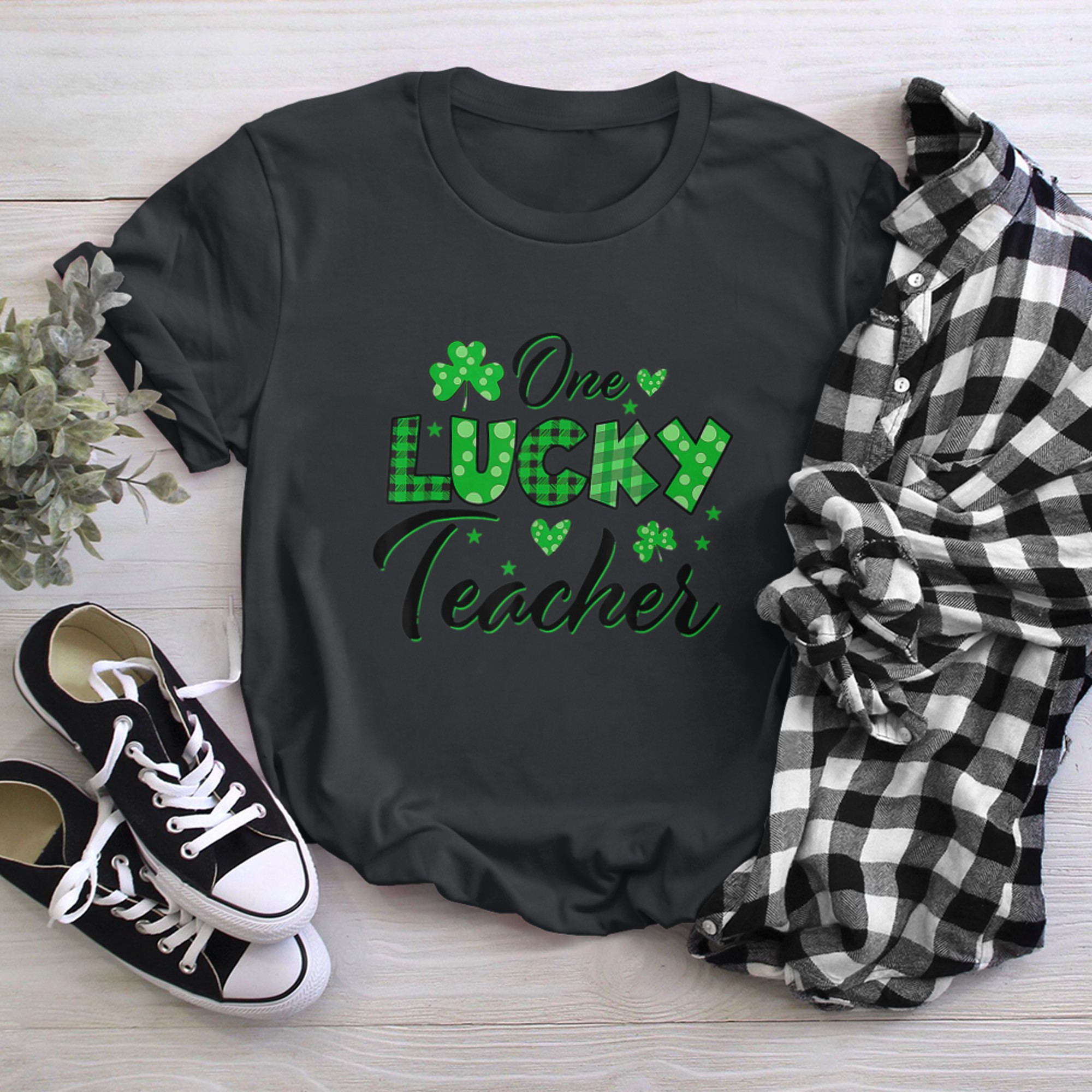 Funny Shamrock One Lucky Teacher St Patricks Day School t-shirt black