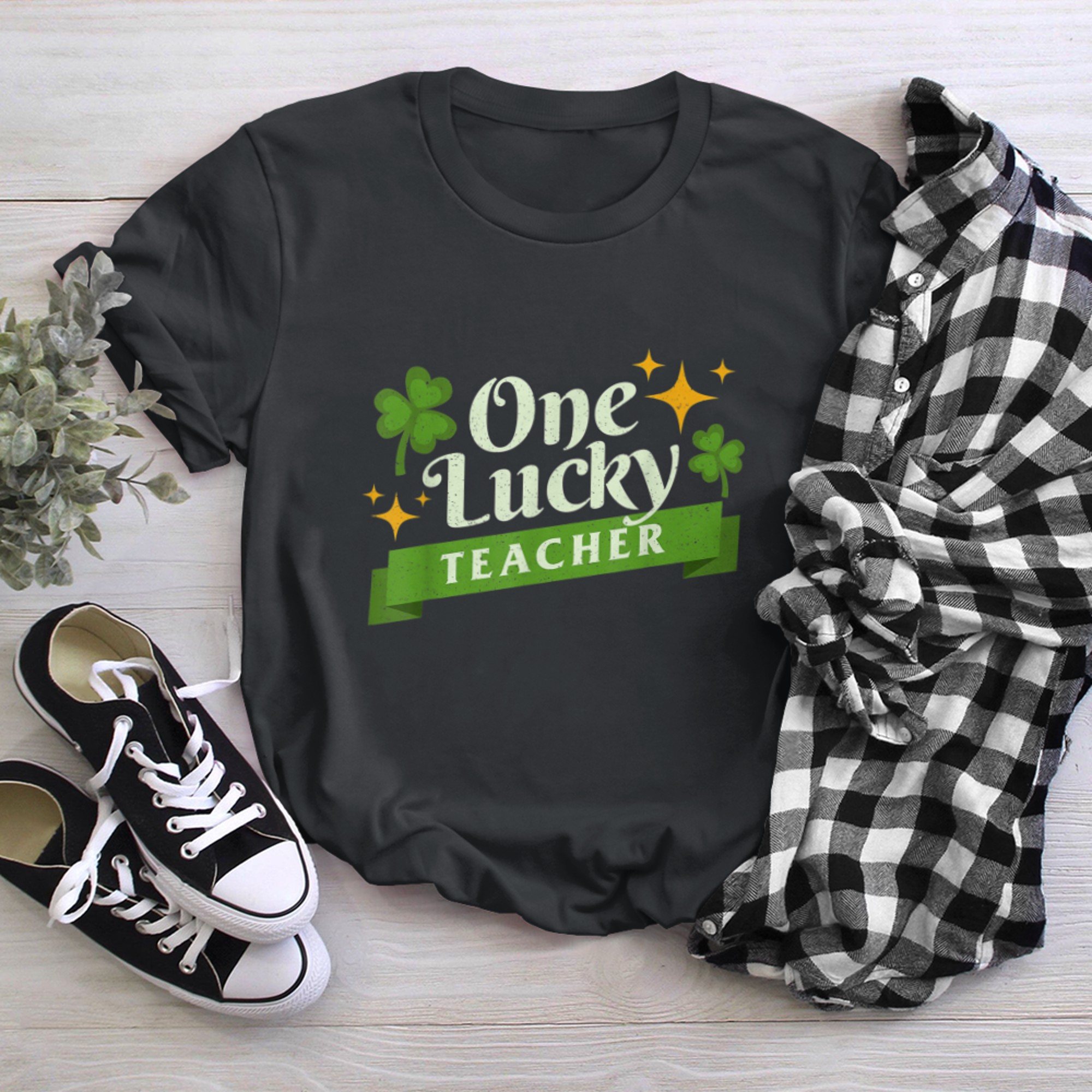 Happy St Patricks Day One Lucky Teacher Lucky Shamrock Irish t-shirt black