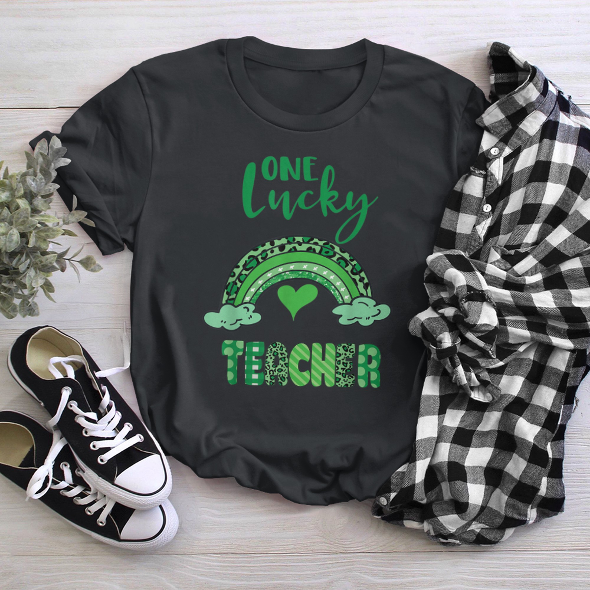 Happy St Patricks Day One Lucky Teacher School (4) t-shirt black