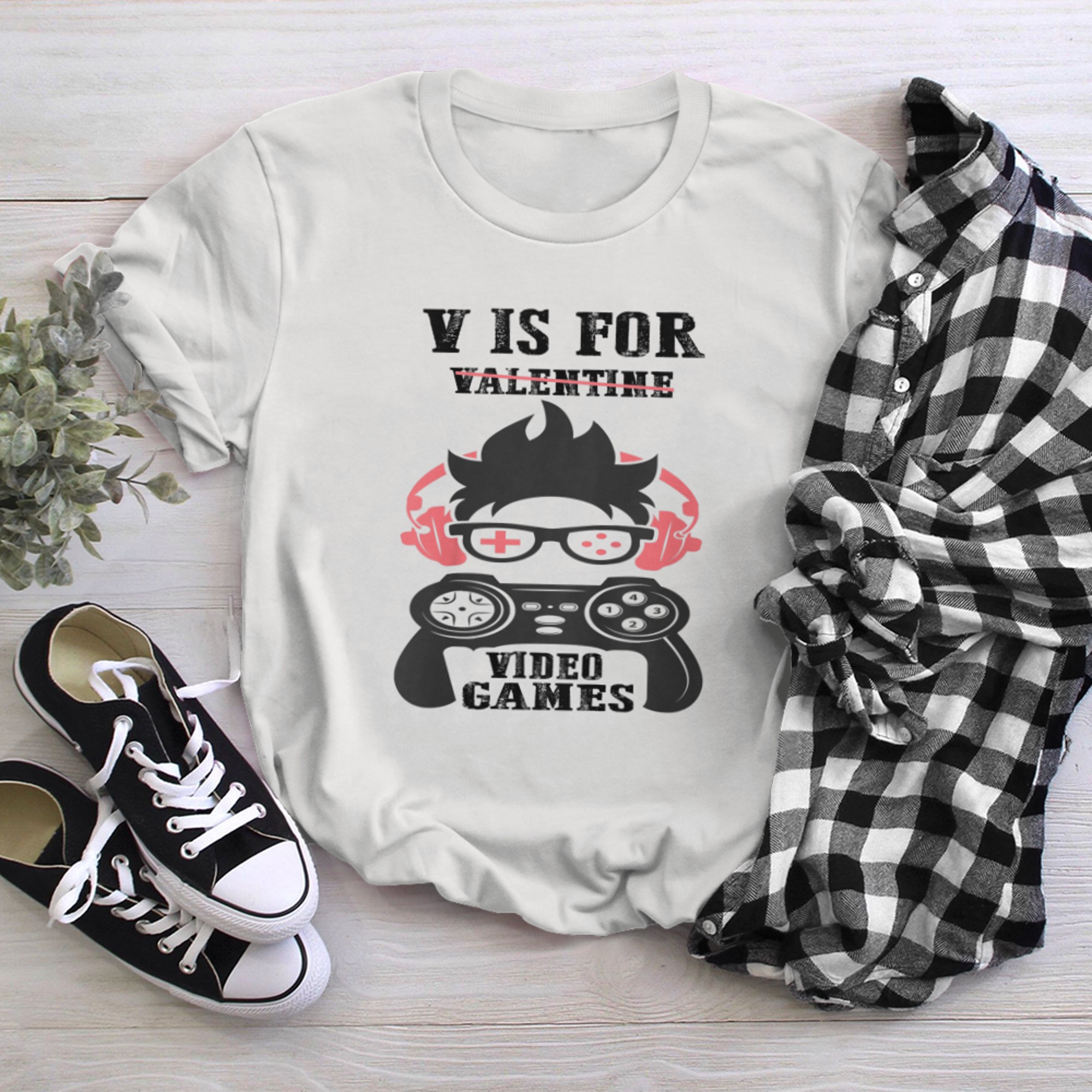 Kids v is for valentine video games, valentines day gamer t-shirt white