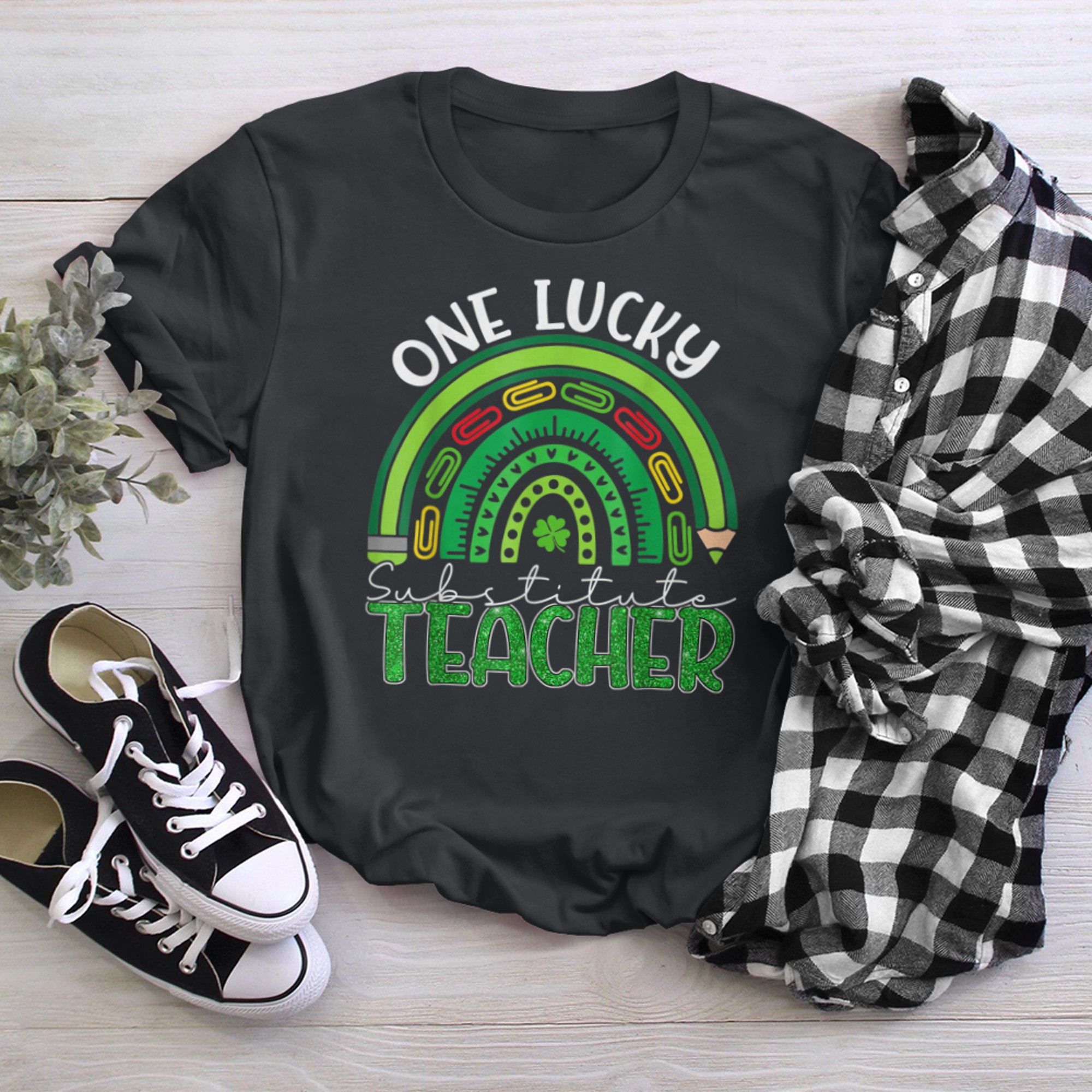 One lucky MAMA buffalo plaid shamrock rainbow St patrick day t-shirt black