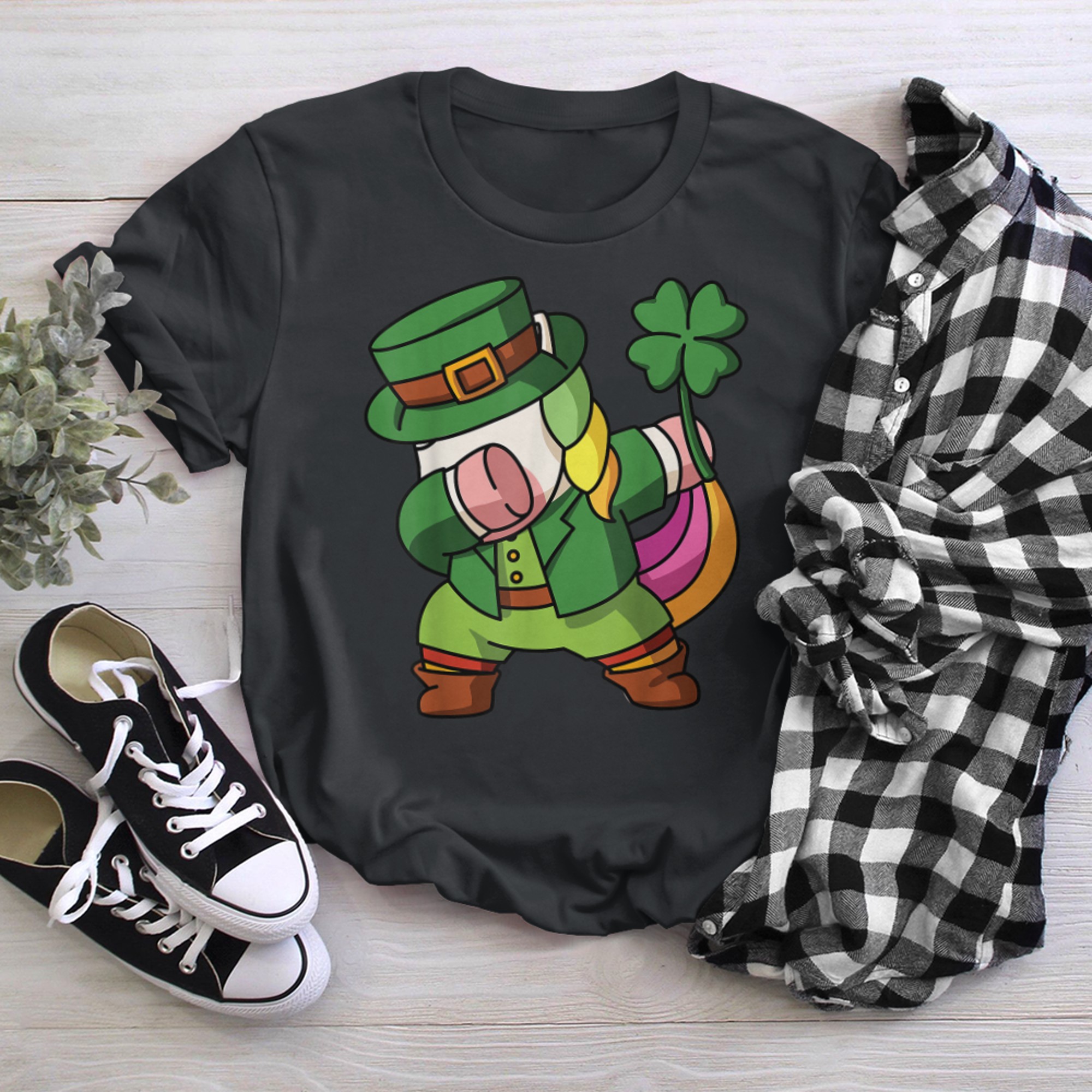 One Lucky Mama St. Patrick's Day t-shirt black