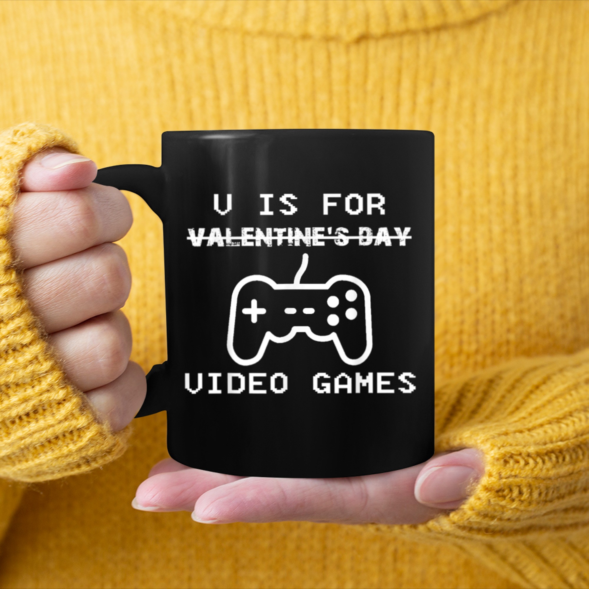 V Is For Video Games Gaming Valentines T Shirt For Men, Boys mug black