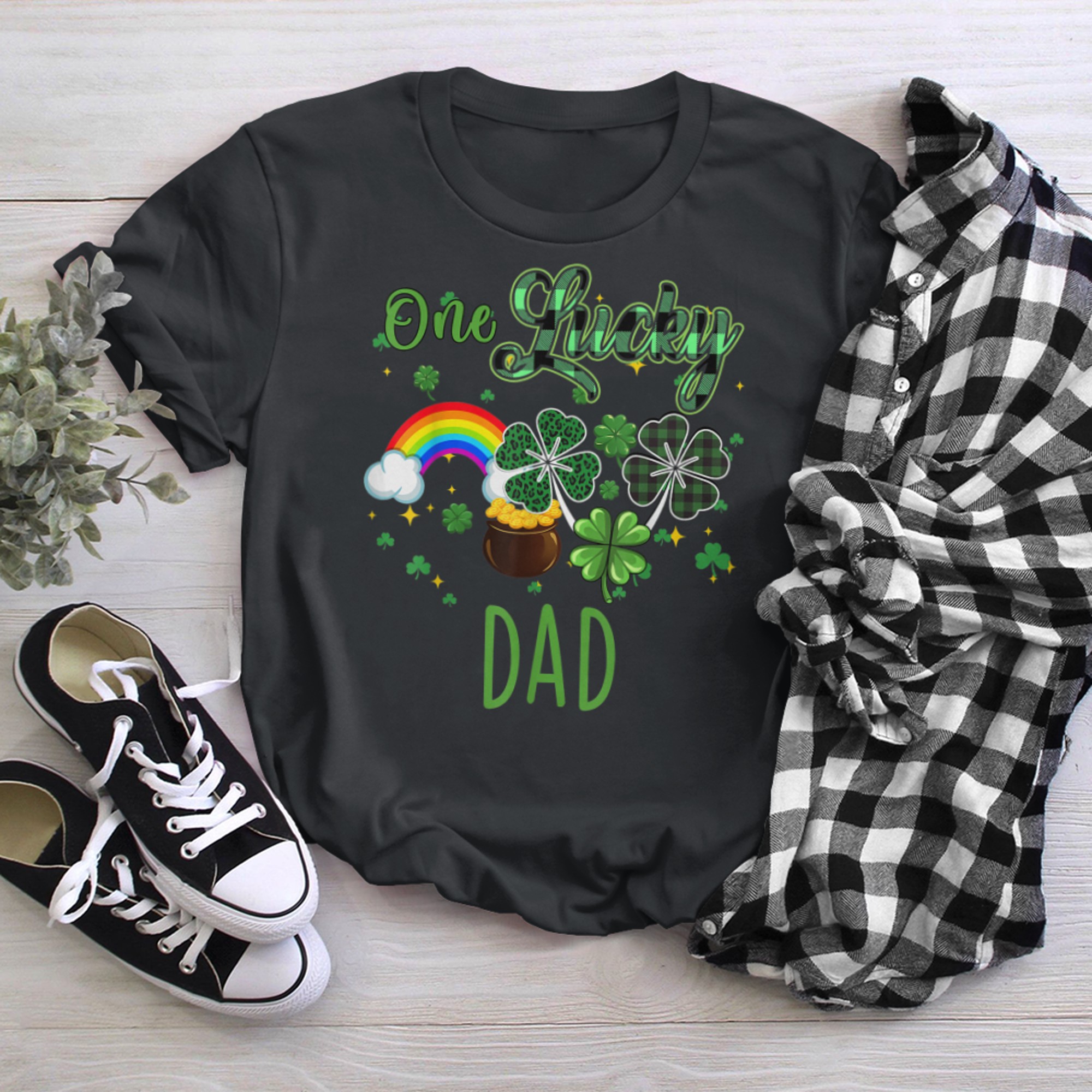 One Lucky Rainbow Dad St Patricks Day Funny t-shirt black