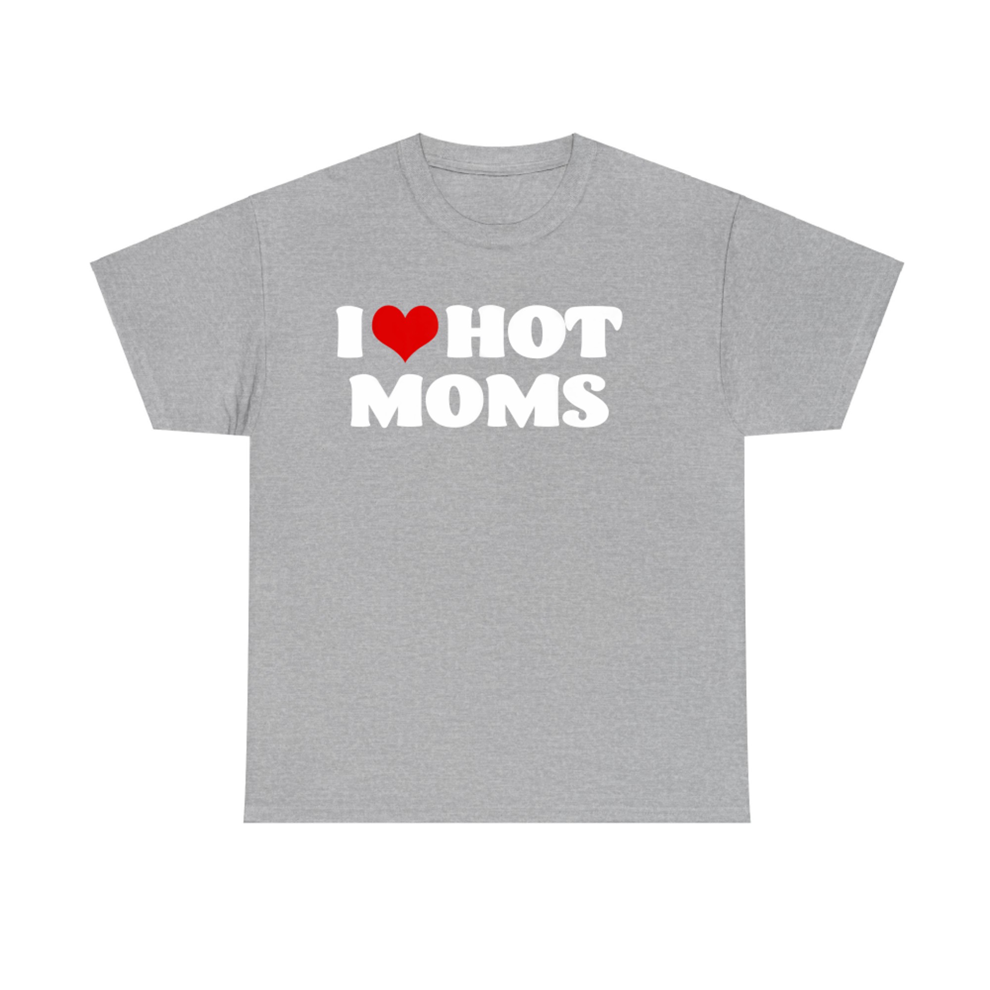 I Love Hot Moms Funny Red Heart Hot Mother Retro Vintage Style T-Shirt
