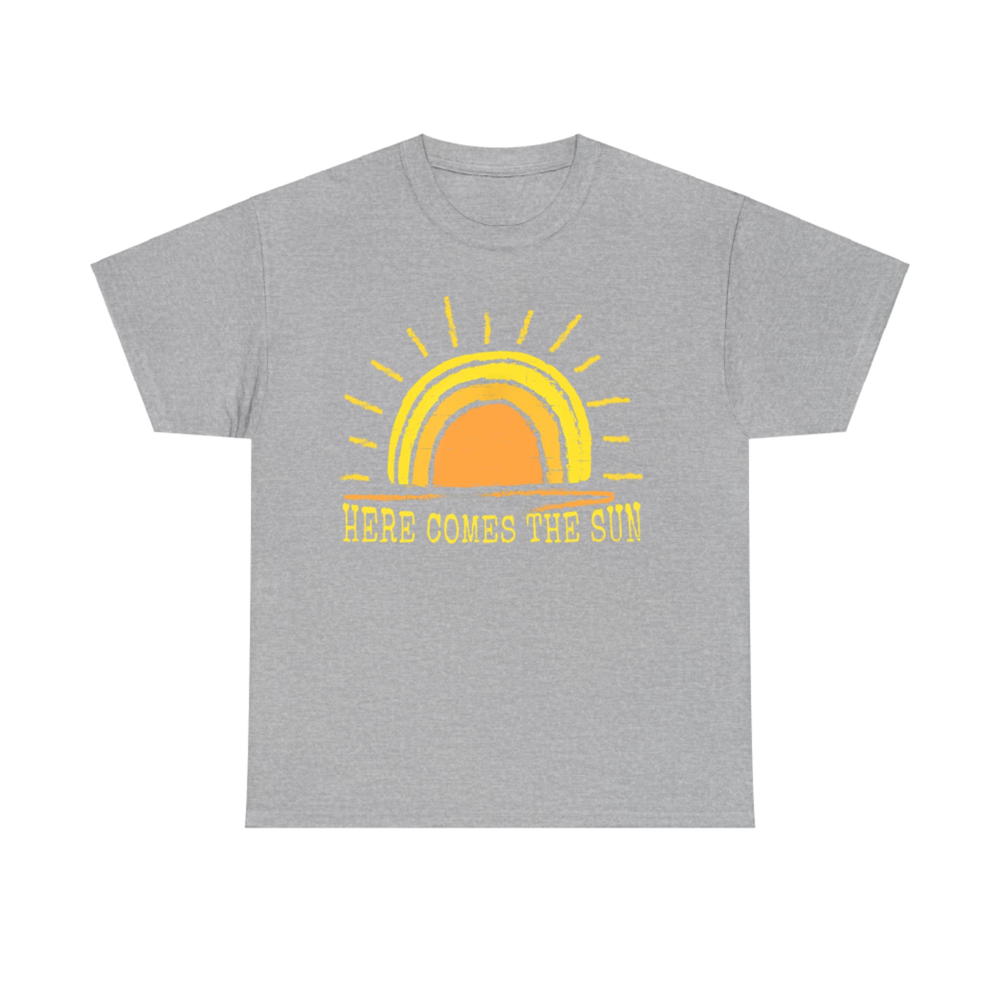 Here Comes The Sun Cute Sunshine Beach Summer Graphic Women T-Shirt
