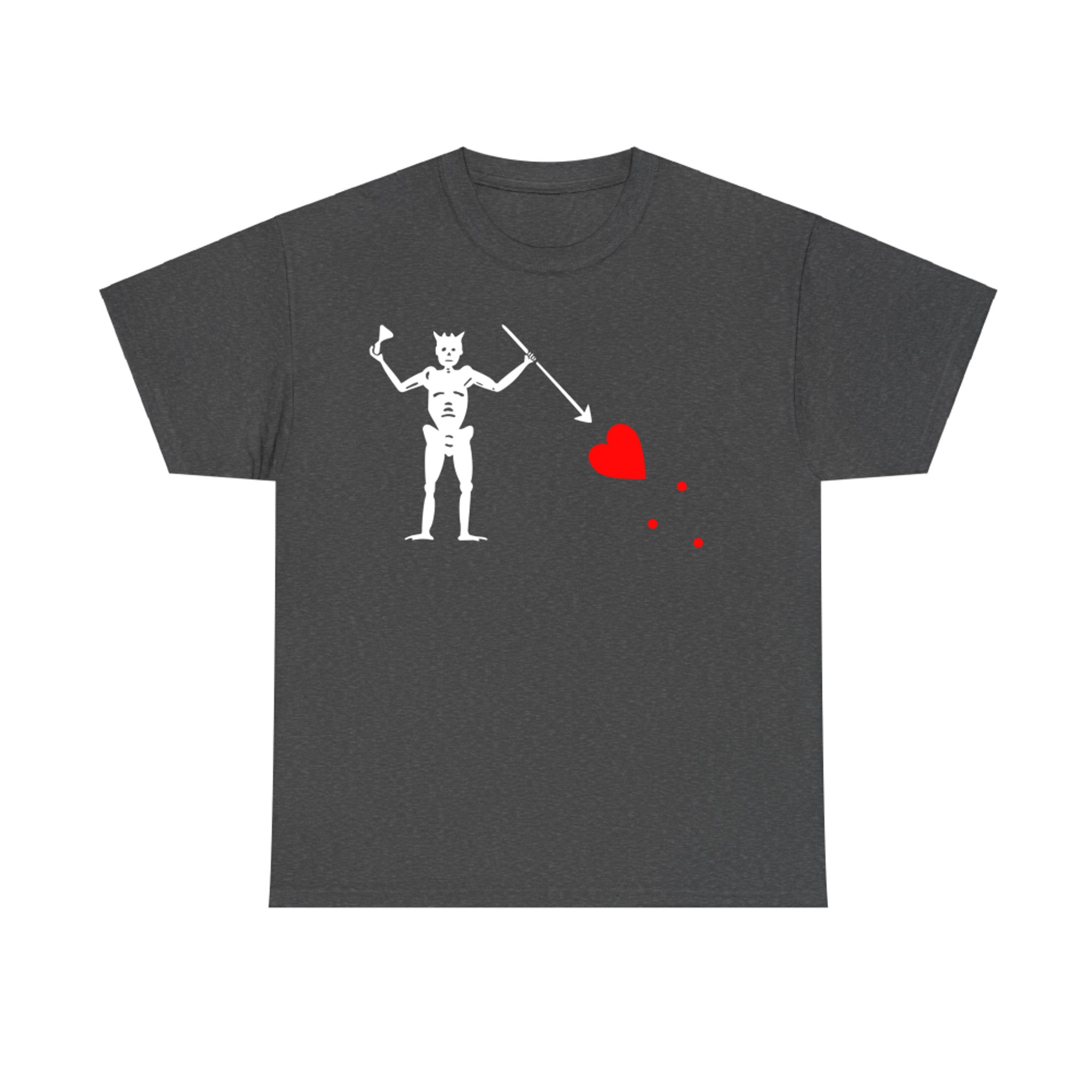 Blackbeard Pirate Flag Jolly Roger Skeleton Heart T-Shirt